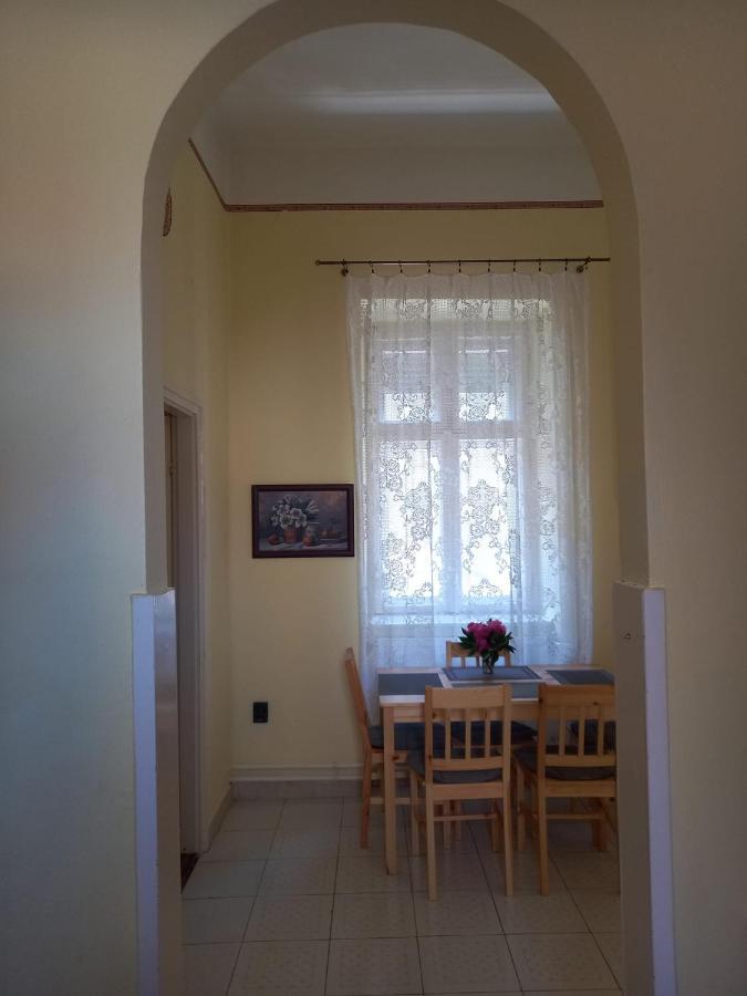 Via Tokaj Vendeghaz Apartment Sátoraljaújhely Bagian luar foto